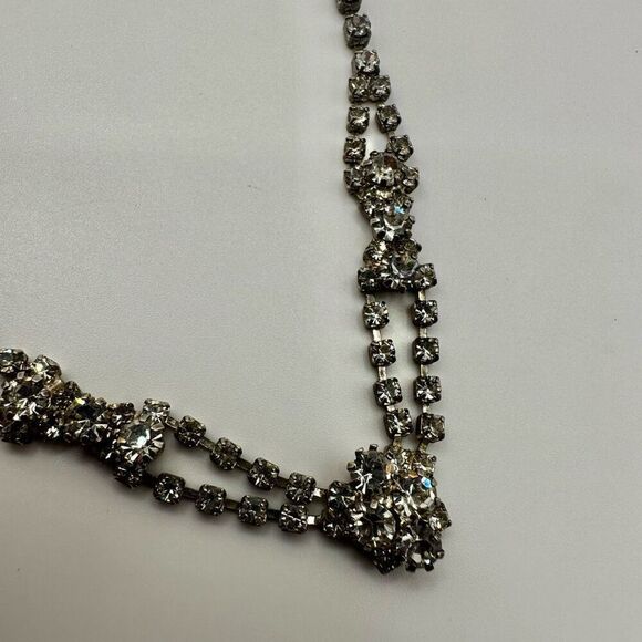 Rhinestone necklace - Picture 5 of 10